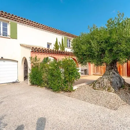 33 L Pool & Gym L Shellter Grimaud